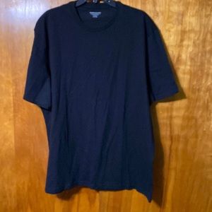 Amazon Essentials Men's Regular-Fit Short-Sleeve Crewneck T-Shirt, 2 shirts